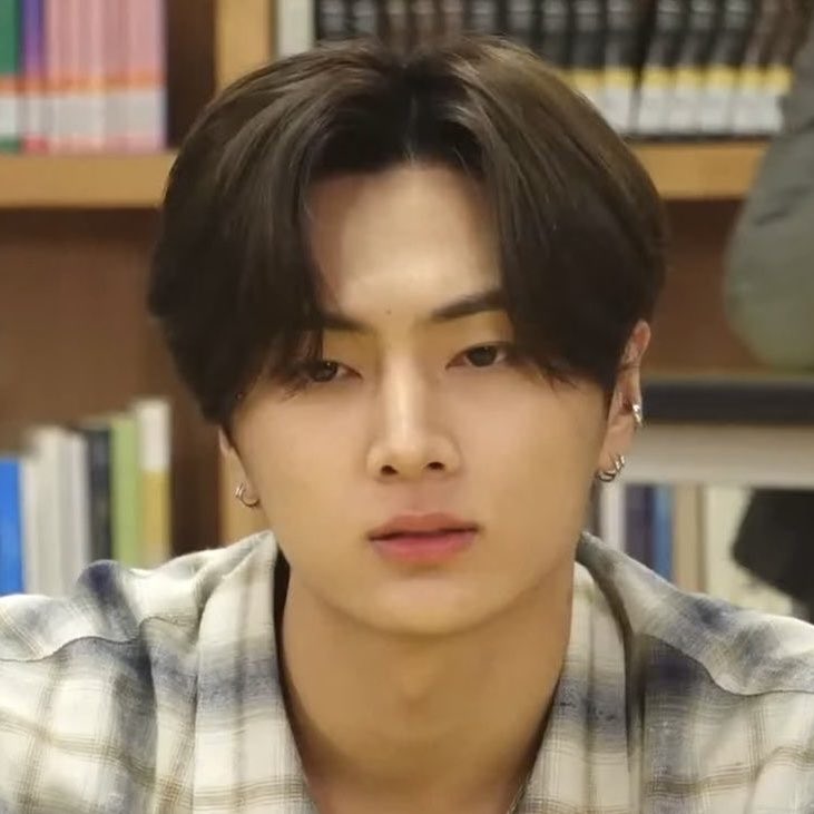 jay media⋆⭒˚.⋆ tweet media