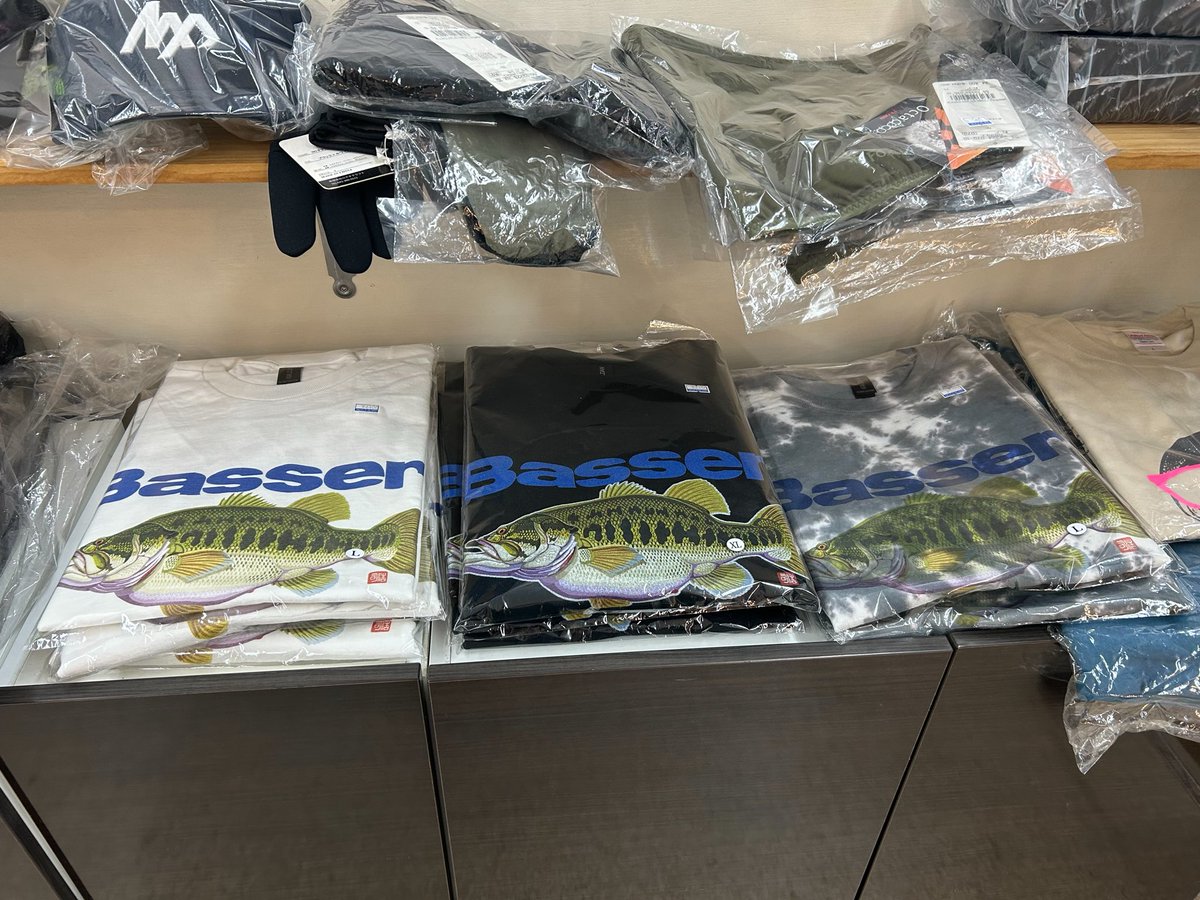 Basser_editor's tweet image. 越谷タックルアイランドでBasserグッズが販売スタート！

4月29日（水・祝日）はO.S.P＆Basser【アンスト】の店頭イベントが開催されます。ぜひお越しください♪

#Basser #OSP #越谷タックルアイランド