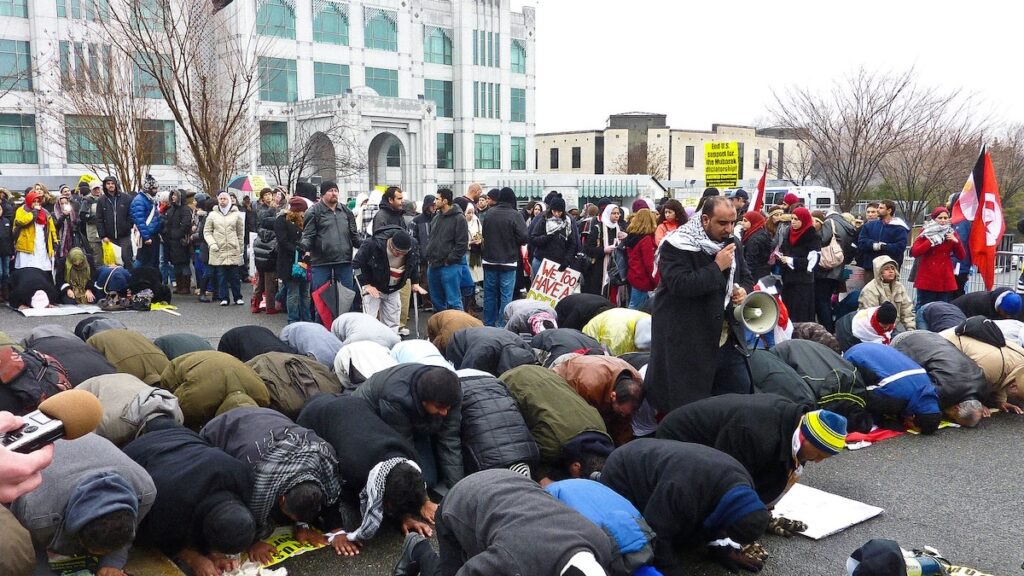 6ixBuzzTV tweet media