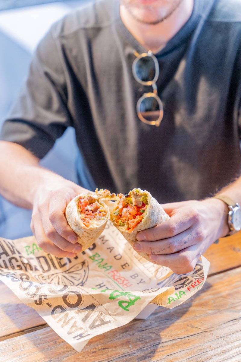Baja Fresh tweet media