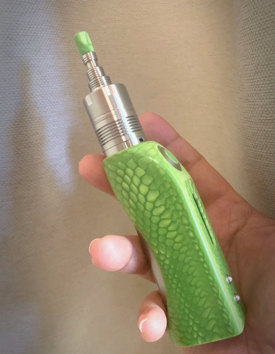 senbei8989's tweet image. おはようございます☀
Today’s vape🥳
華金目指して頑張ります〜🚃
#vape
#Japan