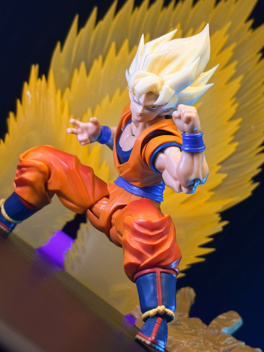 Furakusu tweet media