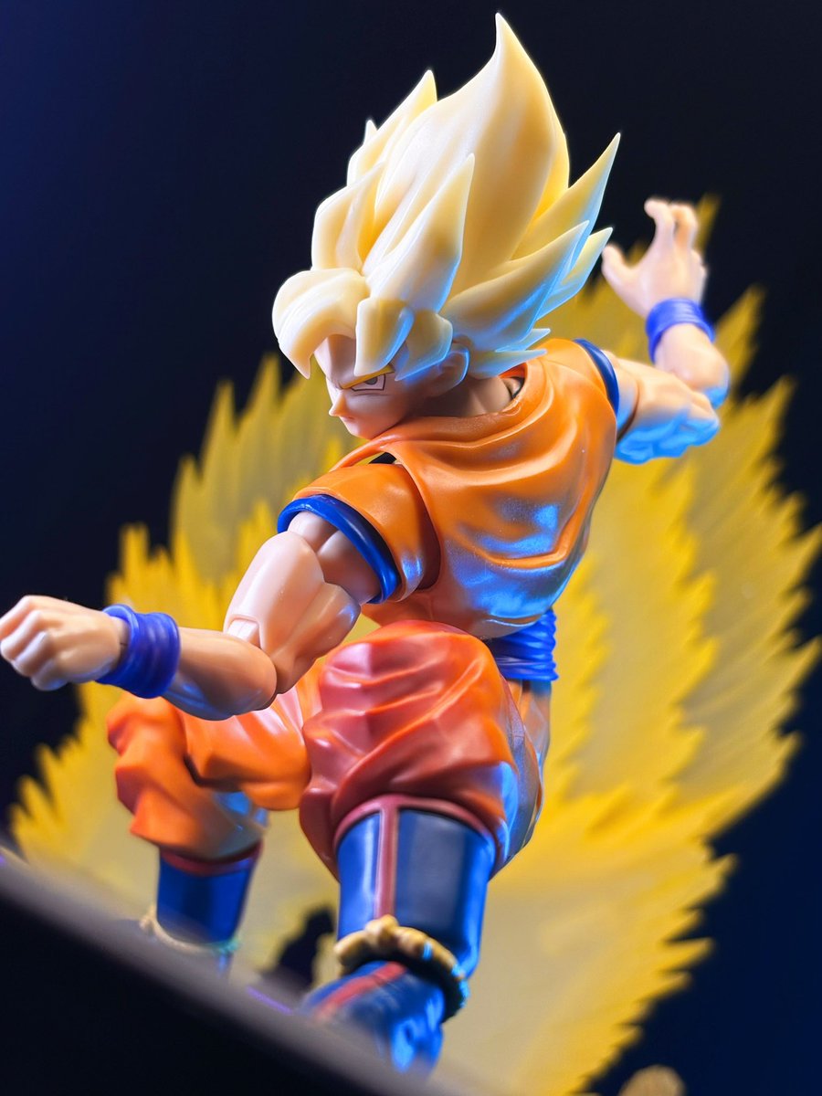 Furakusu tweet media