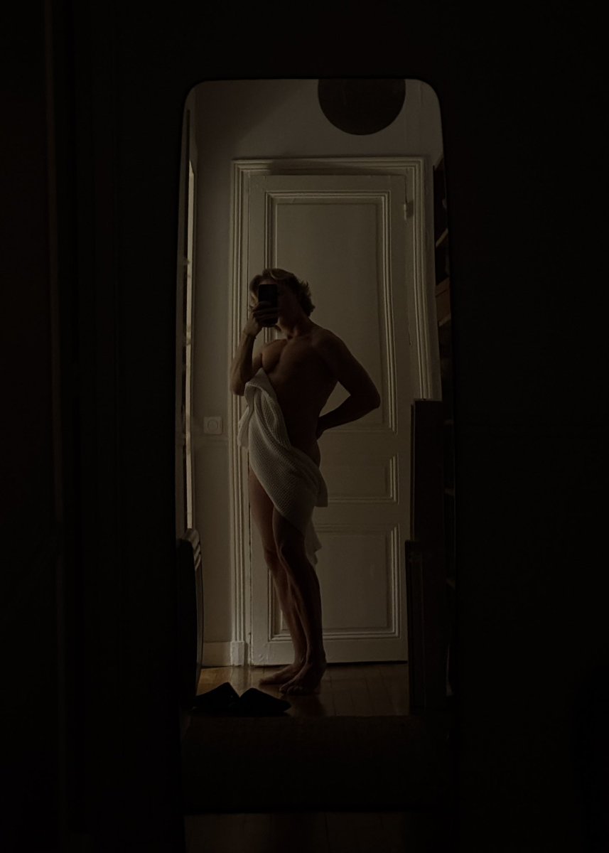 vladislav tweet media