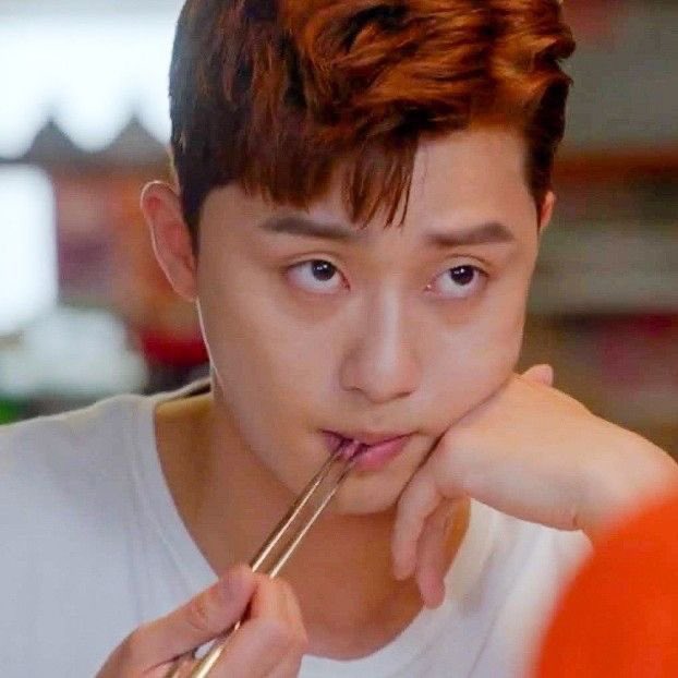 んが🦒 tweet media