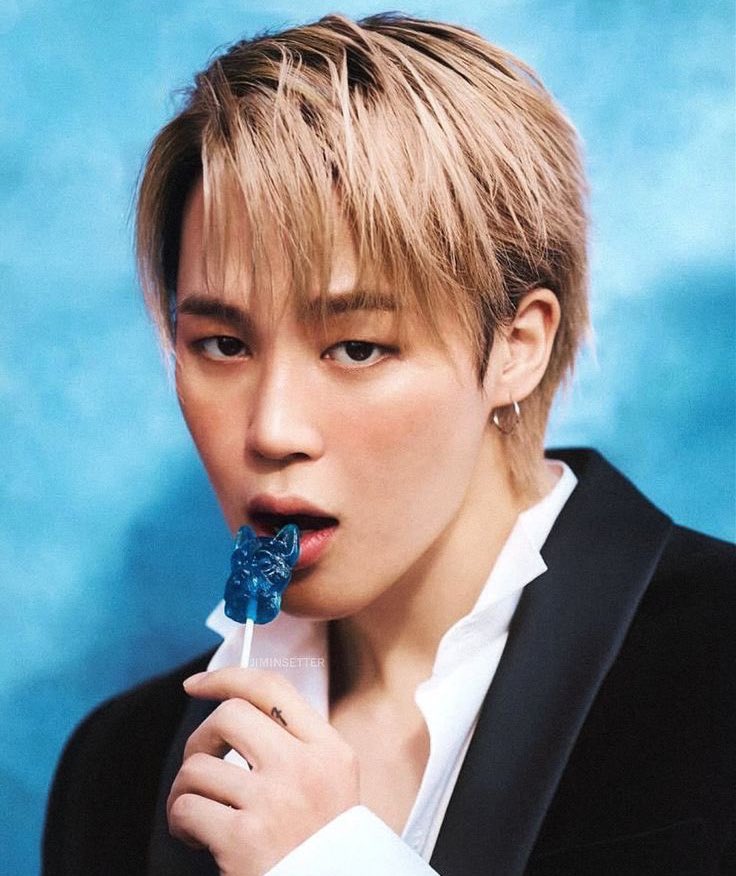 UpdateCharts tweet media