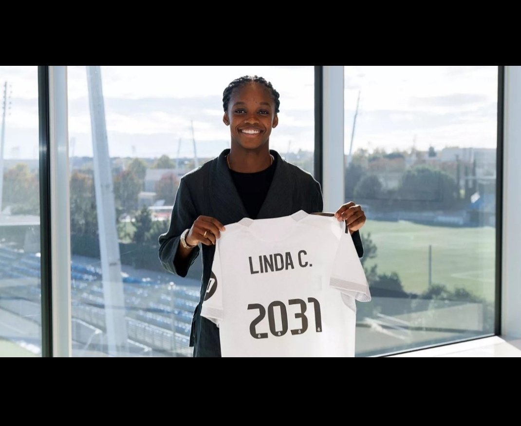 Bea 🏳️🌈🇪🇦 🌟🤍🌸 tweet media