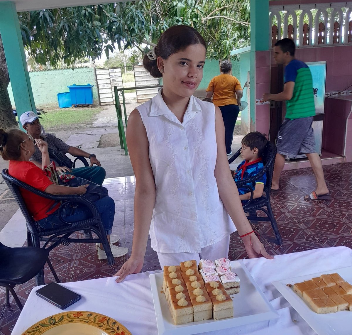 #SEISA🧡 Camagüey también se suma a la campaña "Dibujando Sonrisas" en saludo a los aniversarios de la #OPJM y la #UJC, con una visita al hogar de niños y adolescentes sin cuidado parental, en el municipio cabecera.
#SEISA #GELECT #DibujandoSonrisas #OPJM #UJC #Cuba