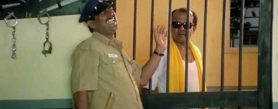 Admkforce1987's tweet image. புதுசா வரவங்கலாம் 
#MGR  ஆட்சி 
அம்மா ஆட்சி அமைப்போம் னு 
சொல்றாங்களே தவிர 

யாராவது #கருணாநிதி ஆட்சி அமைப்போம் னு 
சொல்றாங்களா பாரு.....😁

@Admk_Tweets @Varsha_thanjai