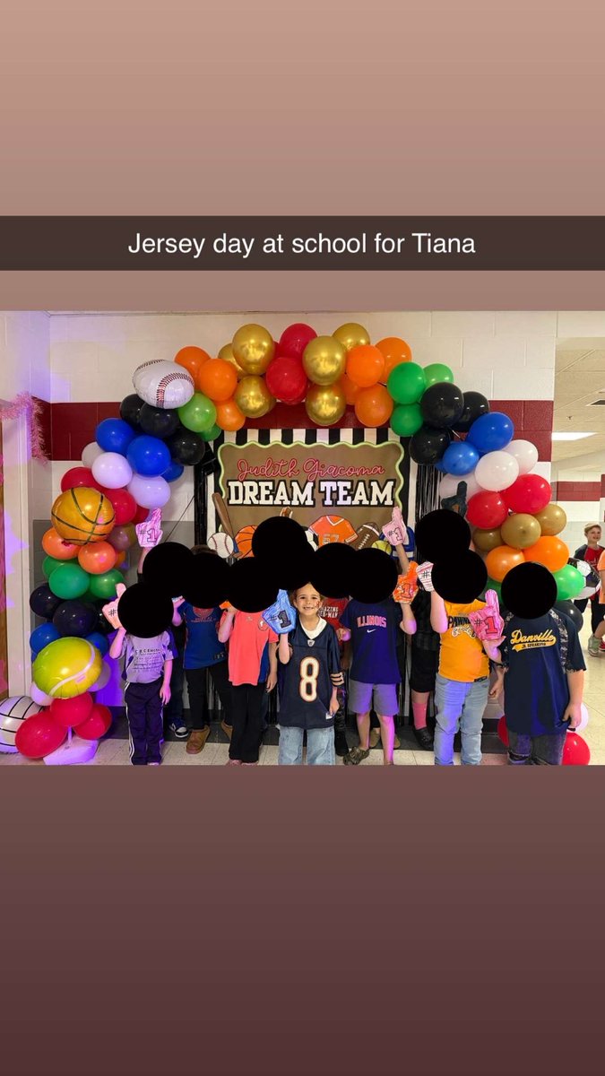 dlappin20's tweet photo. My daughter’s Jersey day at school! Sad she’s the only one representing @ChicagoBears 

Gonna have to upgrade her jersey soon. 
She was so excited to wear it. https://t.co/NNqKivljgE