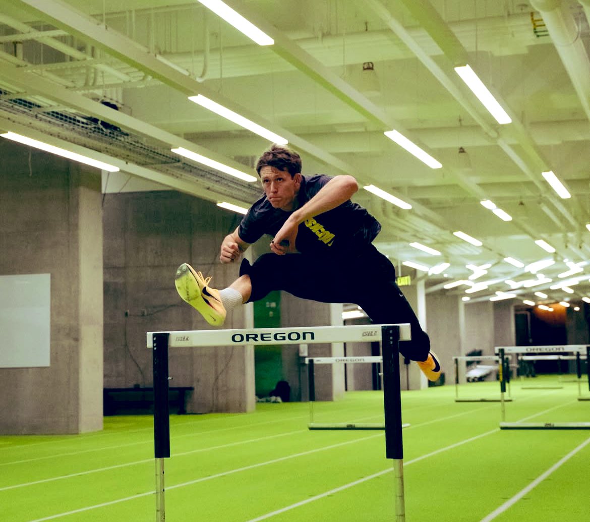 AmariQ31's tweet photo. I’m blessed to say that I have qualified for the 110mh and 4x1 to participate in the 🚨Oregon Relays🚨this weekend April 3-4, See you there‼️#AGTG #ORELAYS https://t.co/TvBxkEX9pf