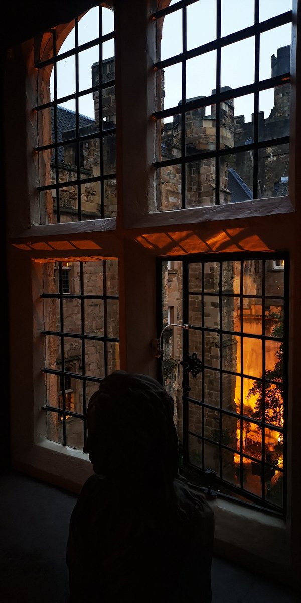 Mark Wallace tweet media