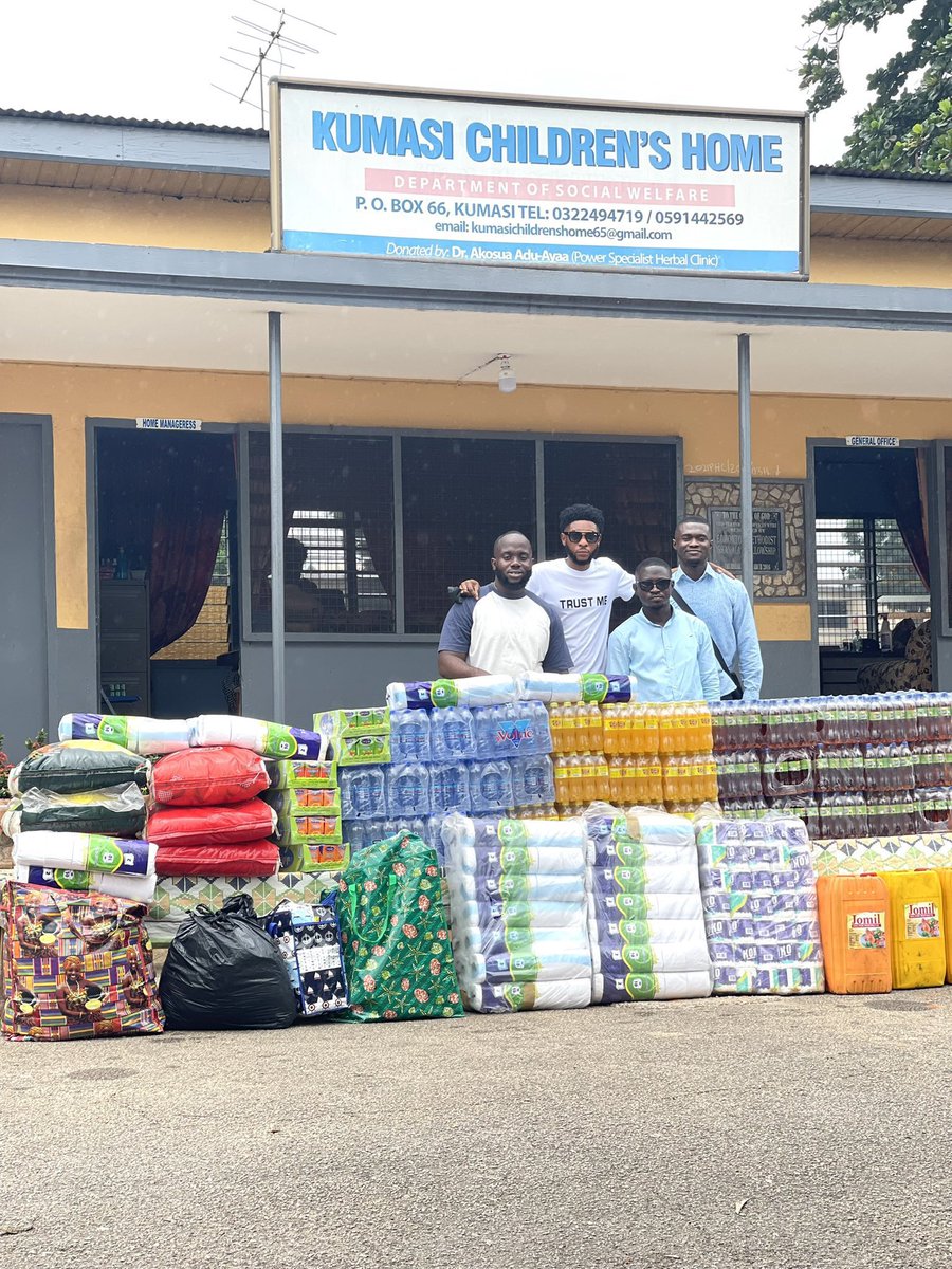 CLINTON 💫 tweet media