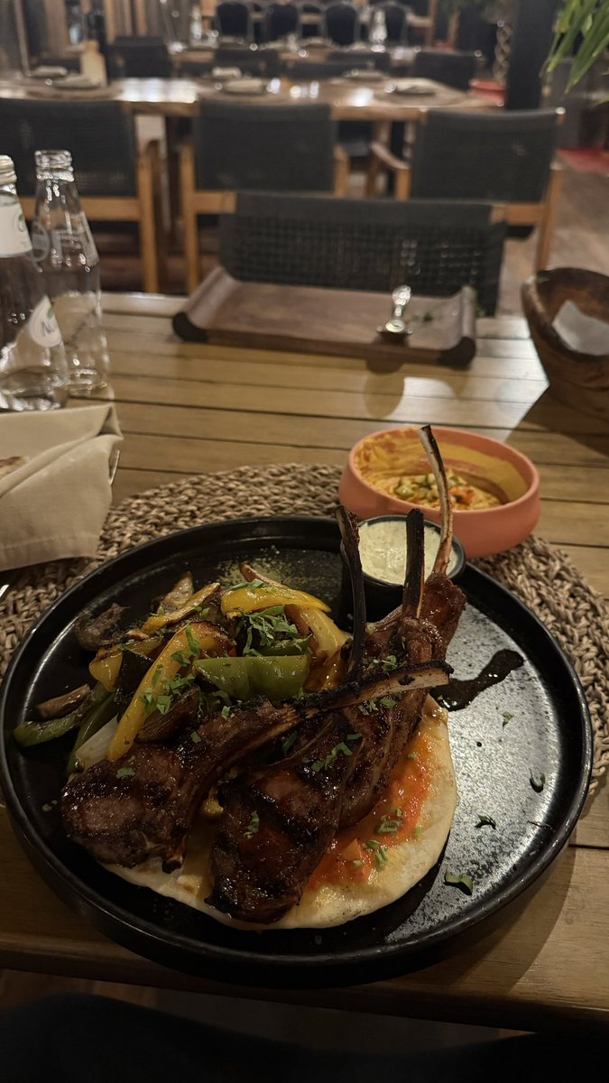 يوسف tweet media