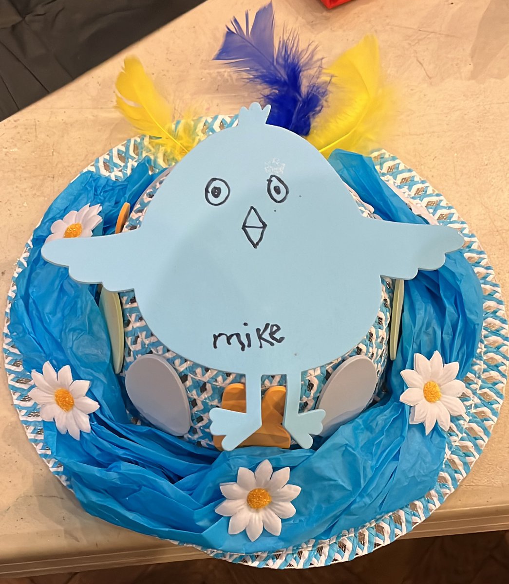 michael_artists's tweet photo. Easter bonnet competition https://t.co/EasiyHTFob