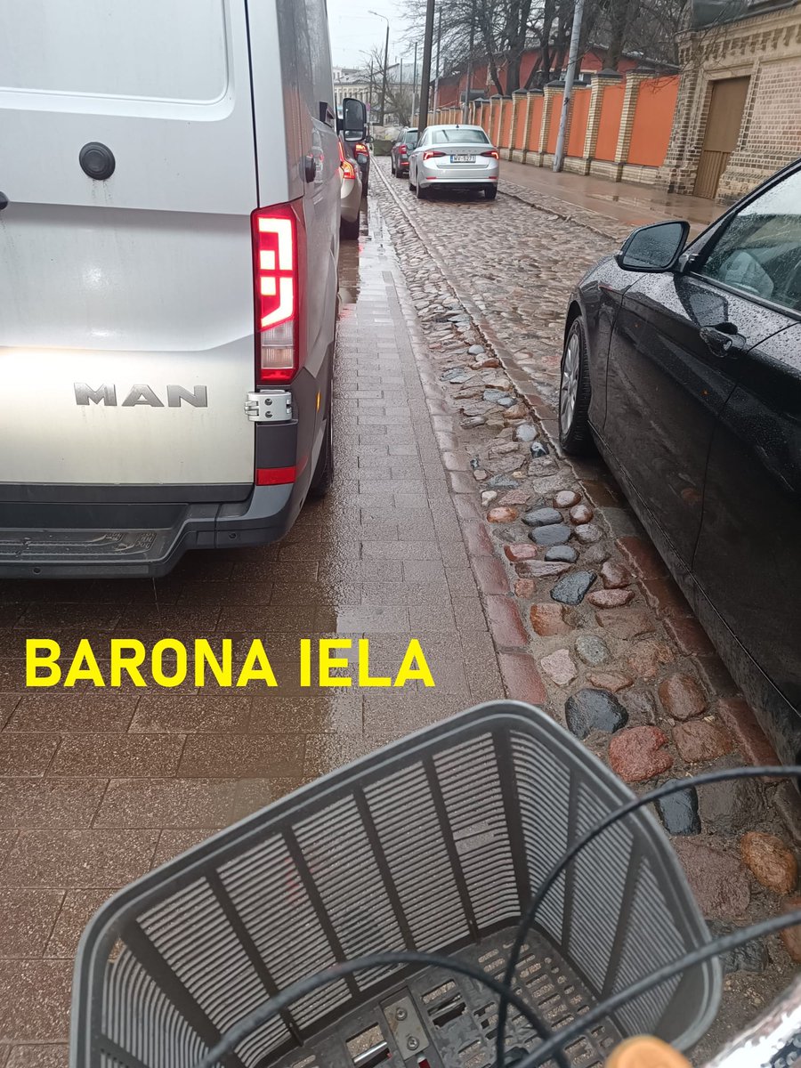 Saliktengriba tweet media