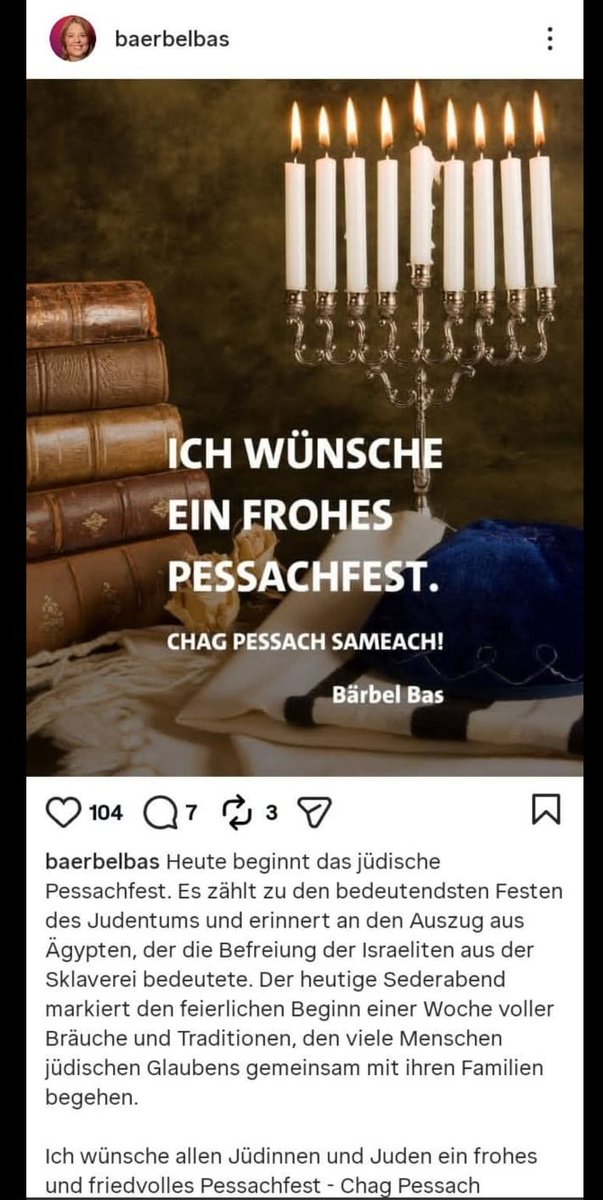 Markus_Wojahn's tweet photo. Juden freuen sich sicher über Grüße, aber die Auswahl eines Chanukka-Leuchters zu #Passah zeigt leider nur, dass gut gemeint das Gegenteil von gut gemacht ist.
@BMAS_Bund @baerbelbas https://t.co/Vra3RQB67n