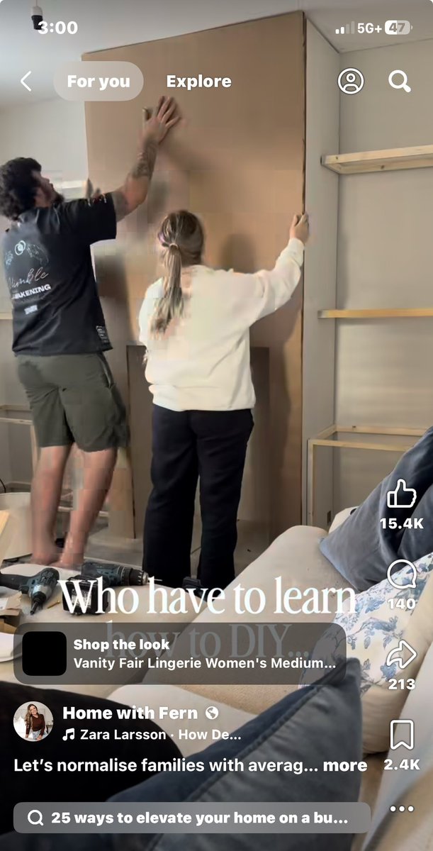 MecKel's tweet photo. @facebook these annoying ads block the user content!!! https://t.co/nSwPe8M0js