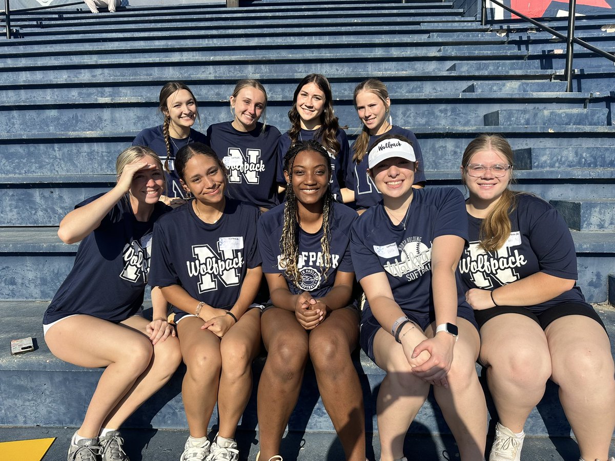 NPHSsoftball's tweet photo. We had a blast buddying up for the Special Olympics today! Pure joy from start to finish 🏅🏆 https://t.co/SON2sCr5uX