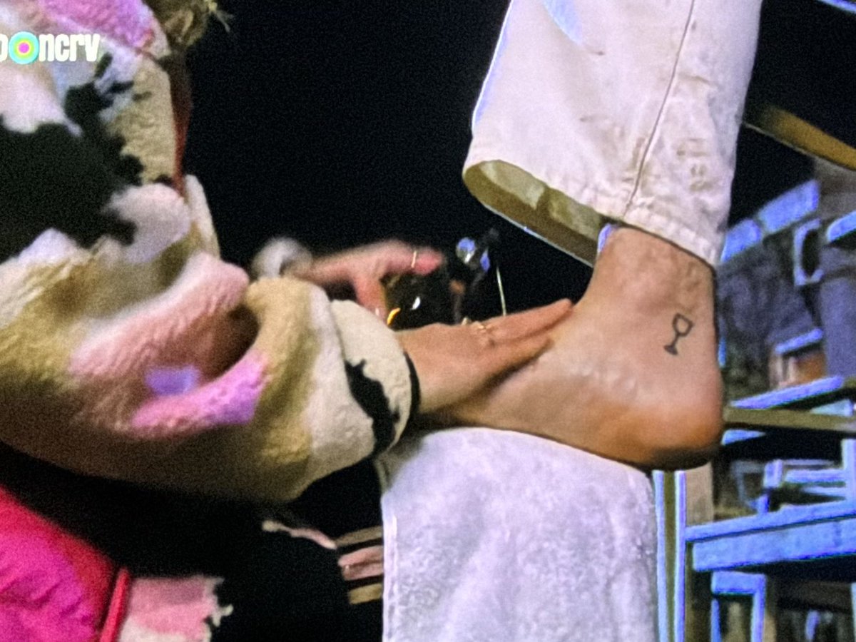 Starbuck tweet media