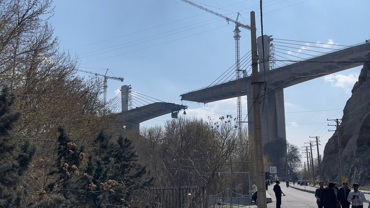 أكسيوس: احتمال استهداف جسور إيرانية إضافية في إطار ردود عسكرية محتملة