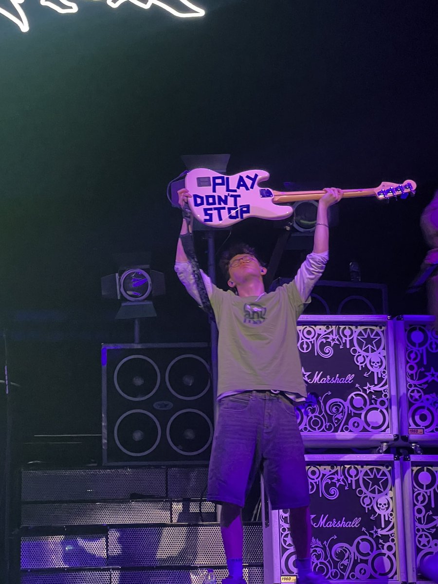 zac 卌⸆⸉ tweet media