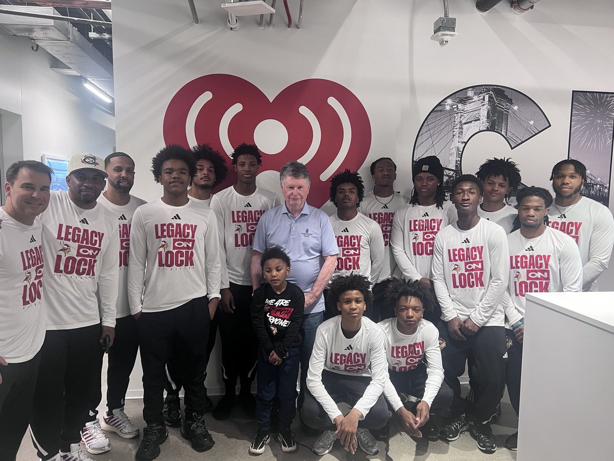 Coach Tim Monahan tweet media