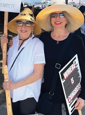 Bette Midler: Bootlegbetty.com tweet media