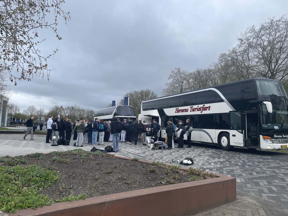 FletcherFootbal's tweet image. Deense jeugdteams te gast bij Fletcher Hotel Oss voor het Easter Open toernooi tijdens #Pasen ⚽️

#oss #easteropen #toernooi #tournament #eastertournament #denmark #paastoernooi #Svenstrup #TaastrupFC #BKFrem #GauerslundIF #Olstykke #fodboldturnering #Danishfootball #fodbold
