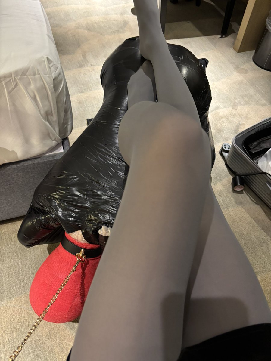 yuci006's tweet image. #全包 #k9 #人形犬 
再多来点小狗