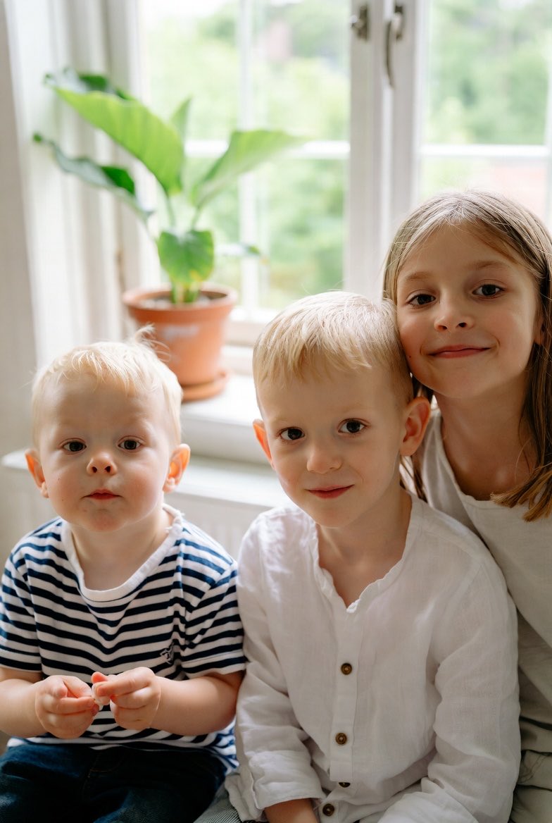 ExLiberalSwede tweet media