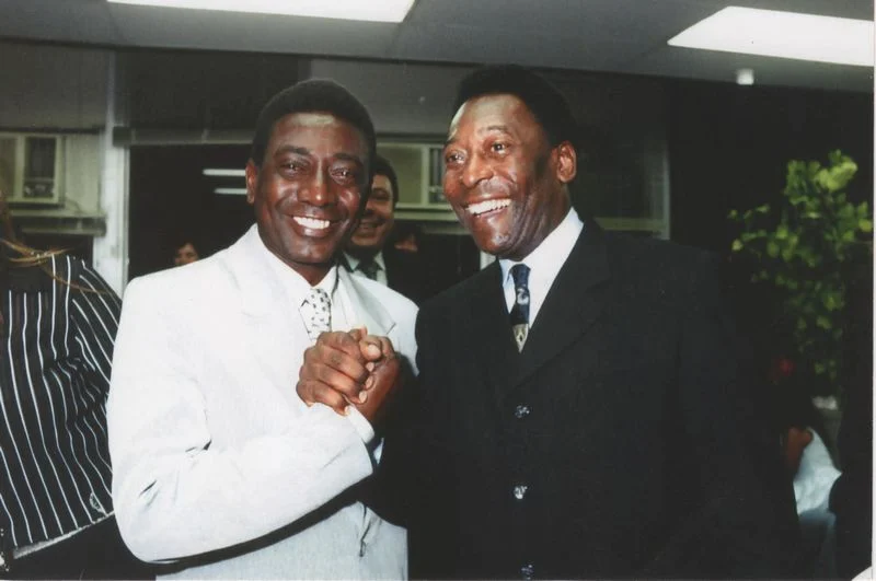 não binariedade games tweet media