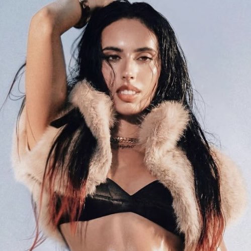 jaycee🍂 tweet media