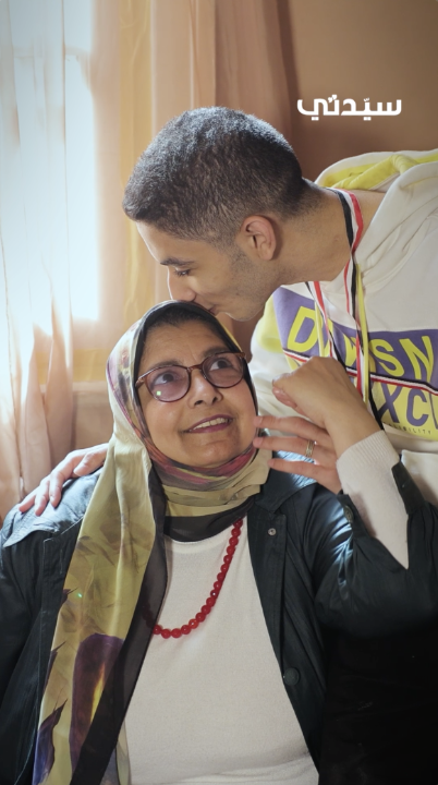 هدى صلاح الدين، والدة عاصم، تكشف لسيدتي عن رأيها في كيفية تناول الدراما والسينما لأصحاب اضطراب طيف التوحد، وتشير إلى الفجوة بين التمثيل والواقع اليومي للأطفال المصابين، مؤكدة أهمية تقديم صورة دقيقة وواقعية. #التوعية_بالتوحد 