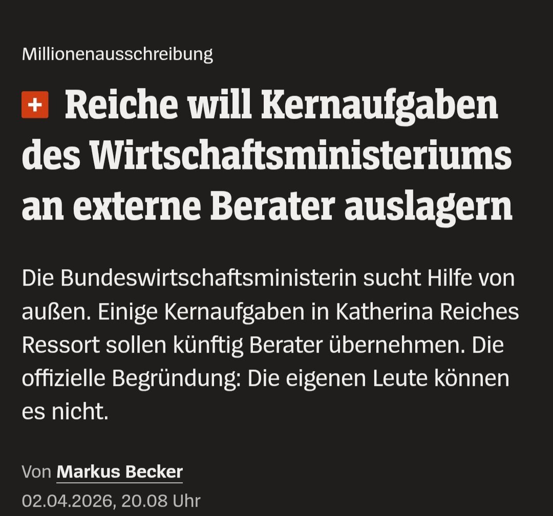 Mel Aura tweet media