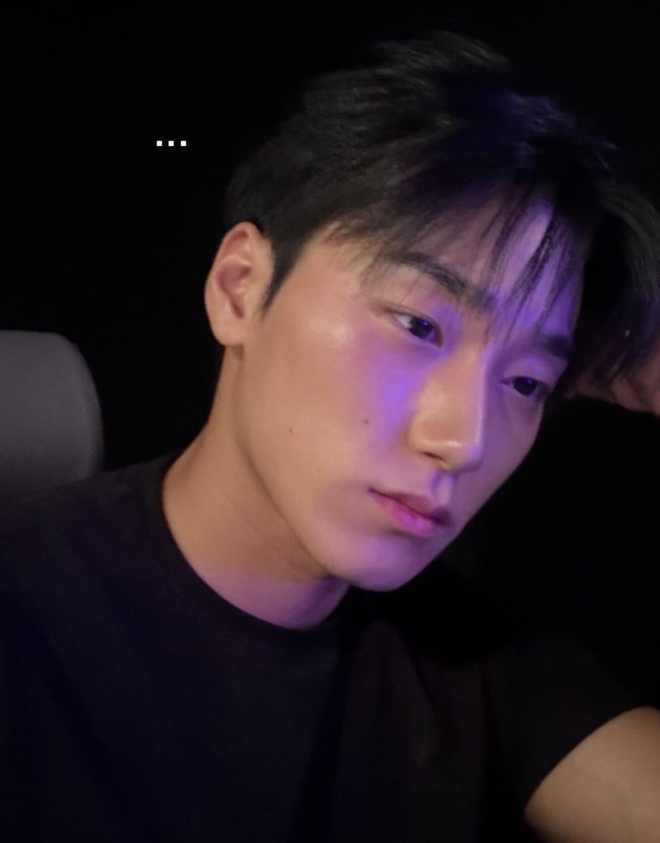 Rowoon🦇 || Jualan cahol mighteez cek pinned📌 tweet media