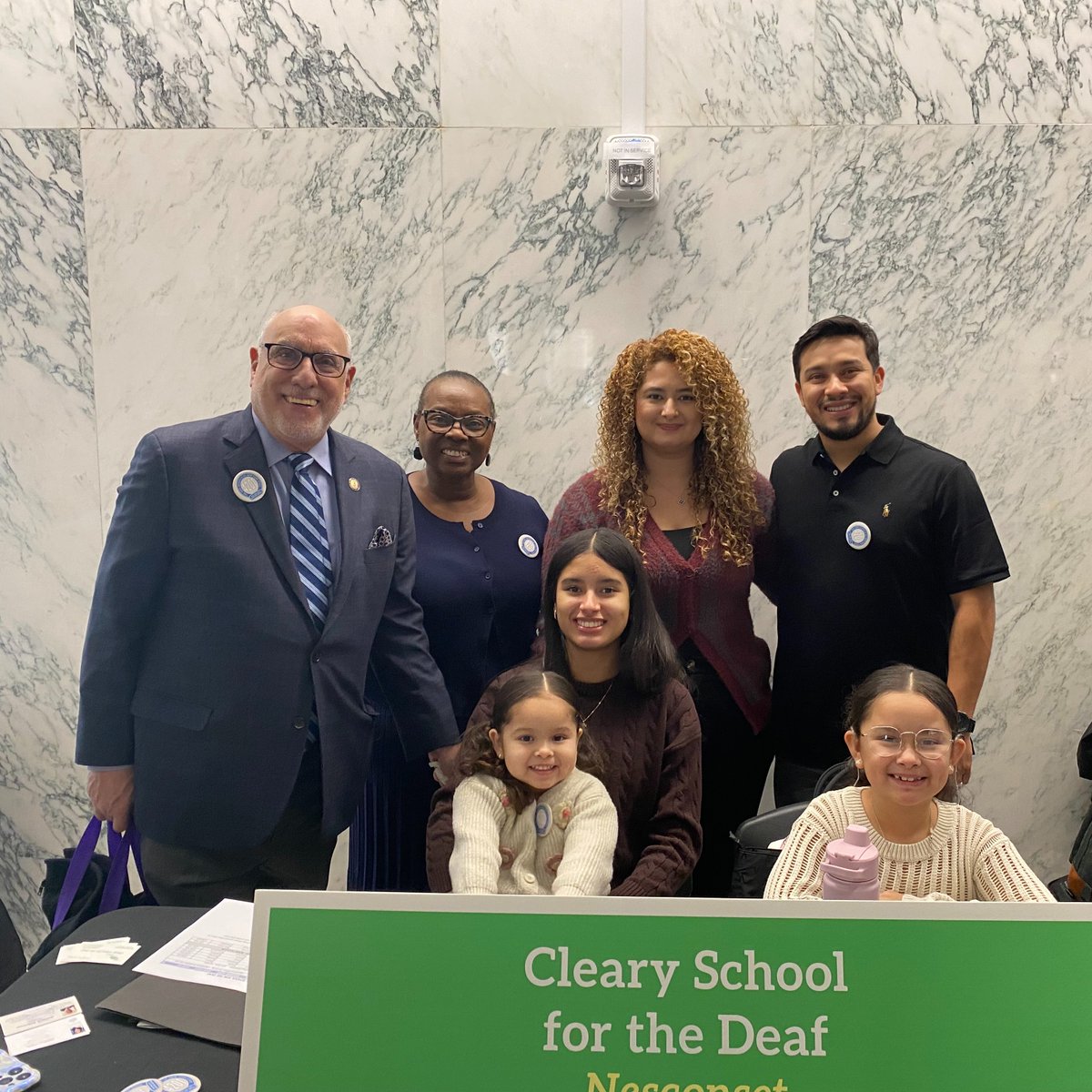 4201 Schools tweet media