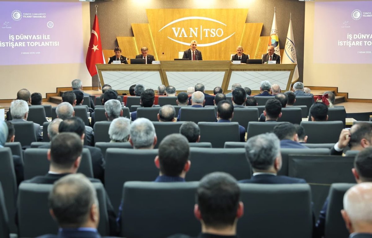 AK Kadın Van tweet media