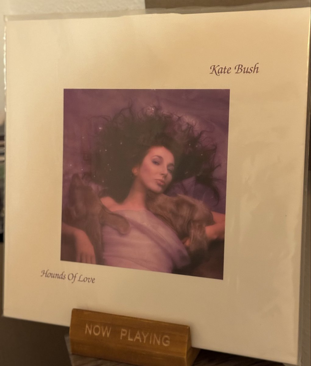 ABuendia0709's tweet image. Love this #Song by #KateBush
#NowPlaying 
And Dream Of Sheep