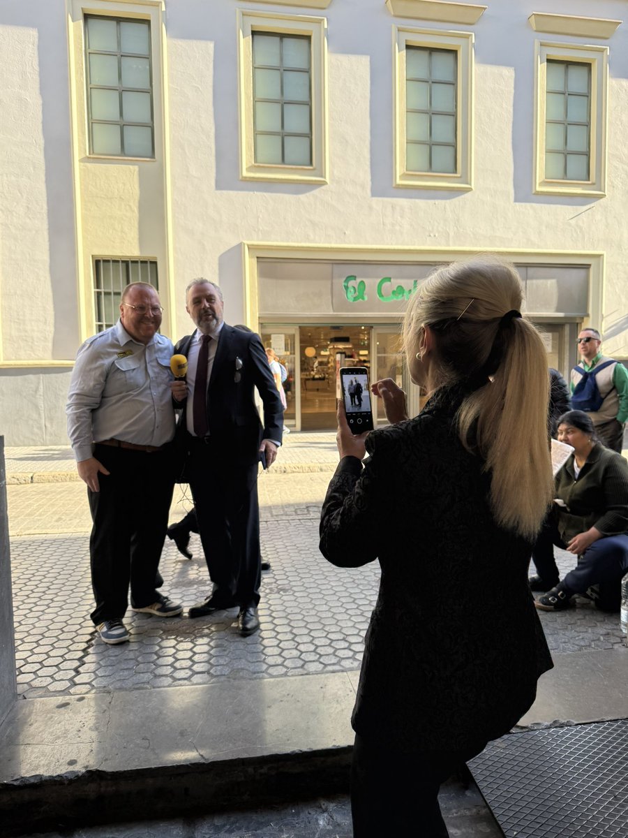 Macarena O'Neill tweet media