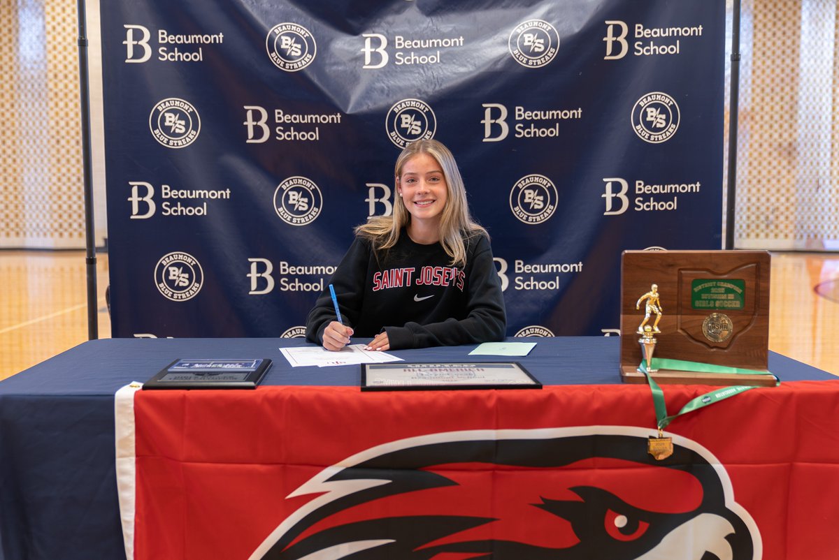 BeaumontSchool1's tweet photo. Taryn officially signed to continue her academic and athletic career playing Division I soccer at Saint Joseph's University.

We are so proud of her hard work, dedication, and commitment that brought her to this moment. Beaumont can’t wait to cheer her on at the next level! https://t.co/CS5wr0lPf5