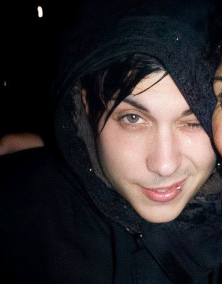 roll the windows down 💾 ieroween + thurssf tweet media