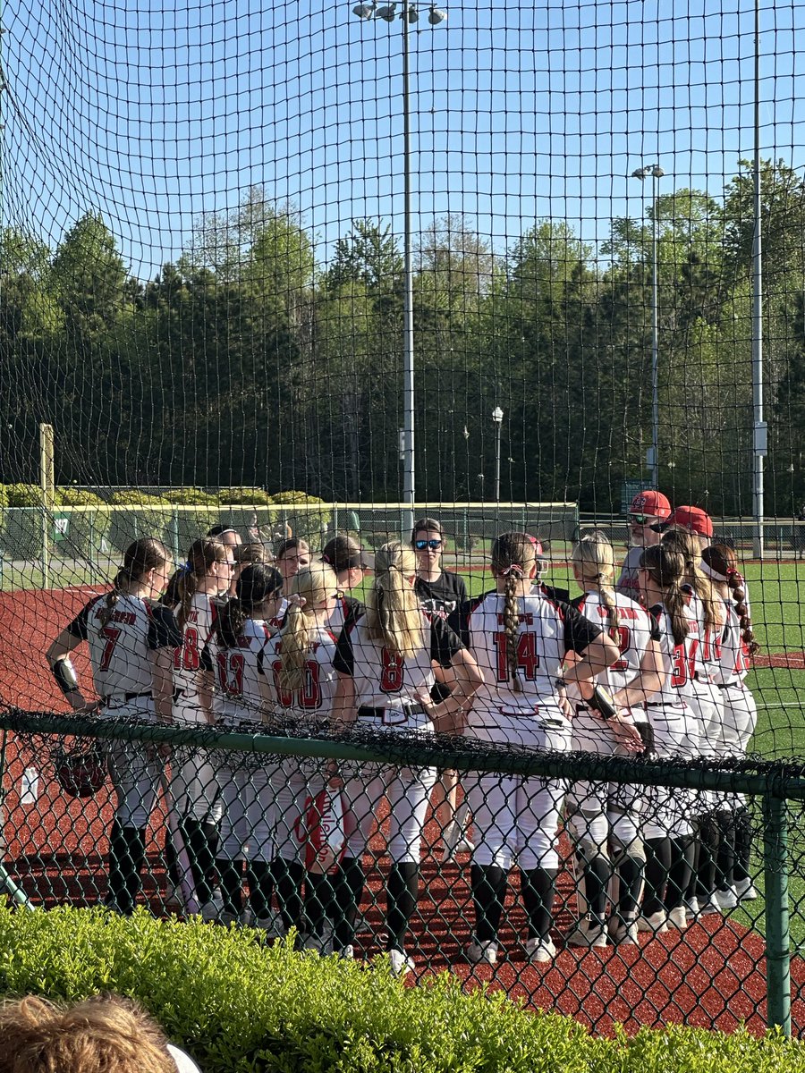 Chardon High School Softball tweet media