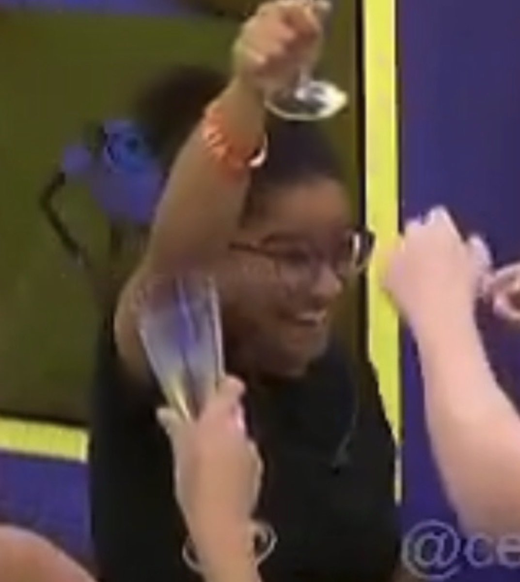 nanda OT7 🦇 tweet media