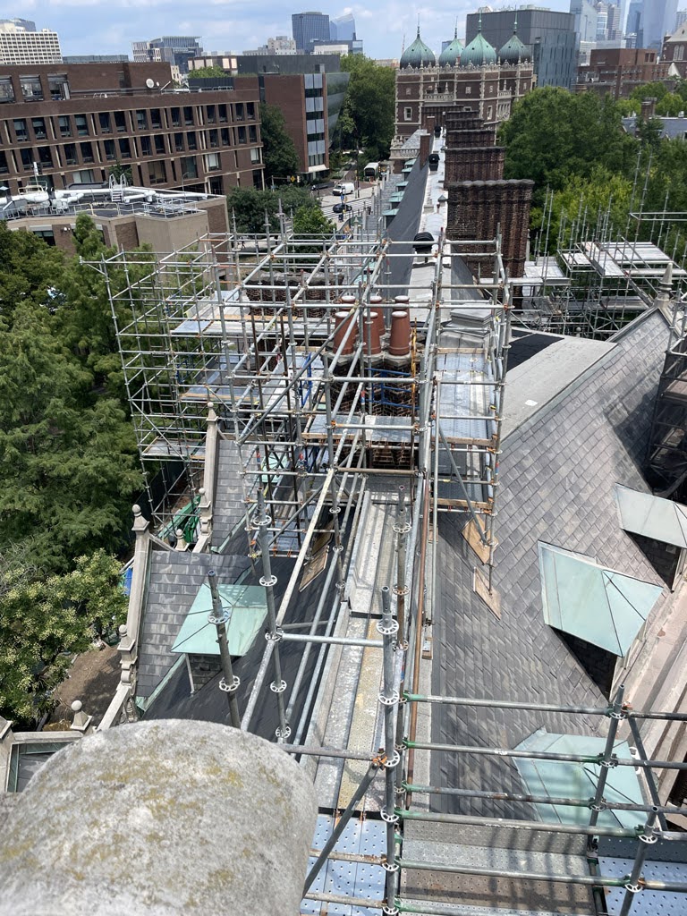 SuperiorScaff's tweet photo. 71 Chimney scaffolds!
This is crazy looking!  Scaffolding all over the UofP Quad complex.

https://t.co/SEEhS4TvTy

@superiorscaff  @intechconstruction @uofpenn  @thegbca #scaffold #scaffolding #masonry #restoration #excellenceisbuilding #gbca https://t.co/fhdCv6XAg6