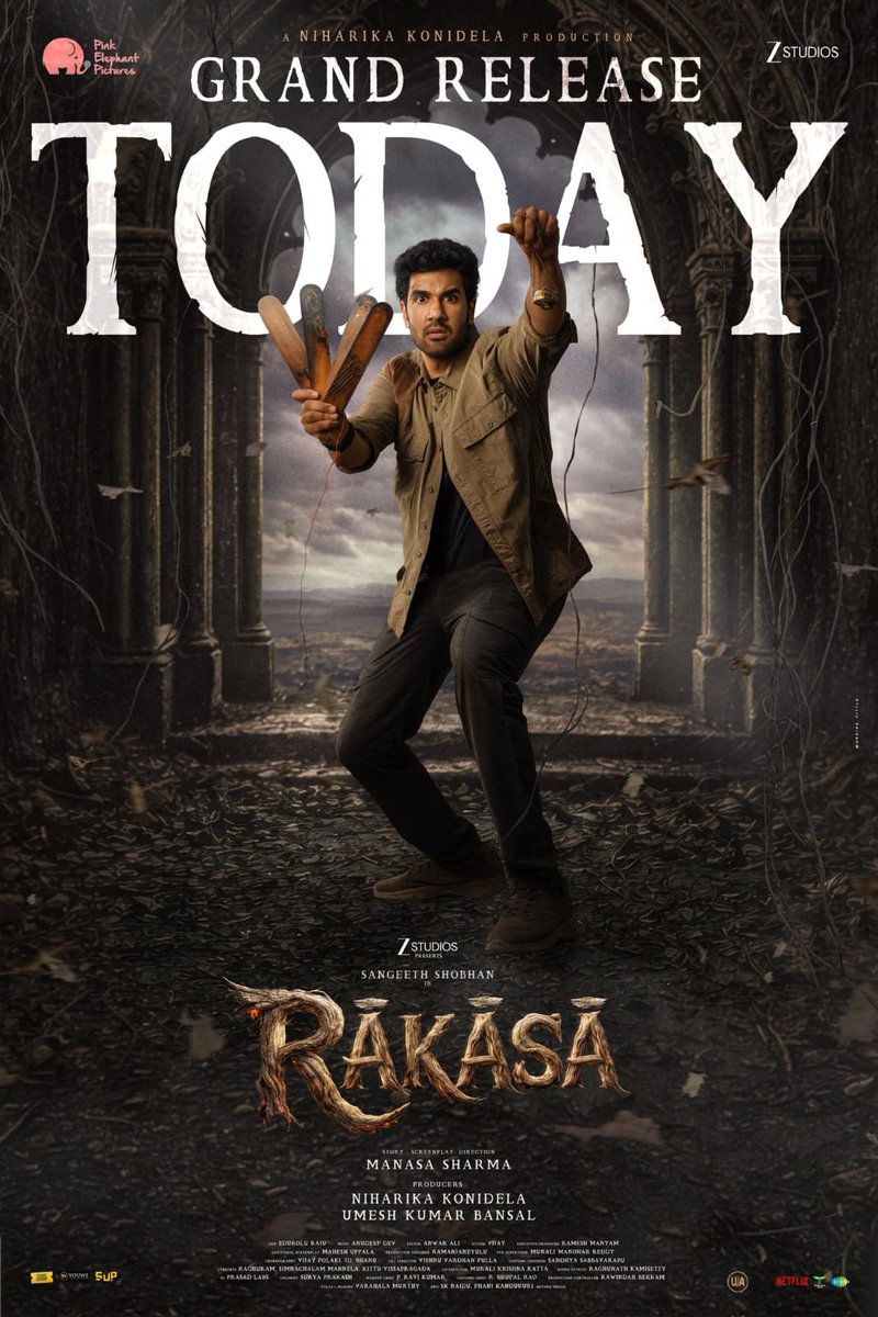 Mysorebajjii's tweet image. premier reviews bagunai gaaa 

anukunatte #blockbuster  kottesaduu repu  vellulo chudali movie 
#Raakaasaa