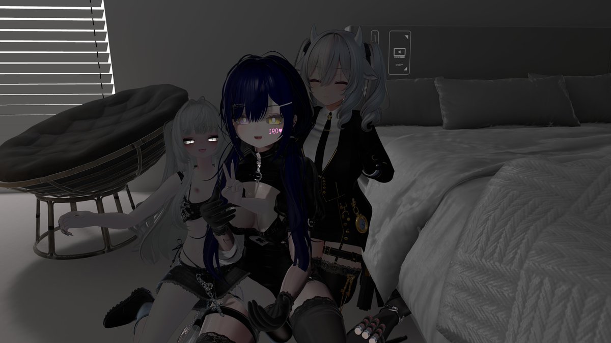 つくくん@VRChat tweet media
