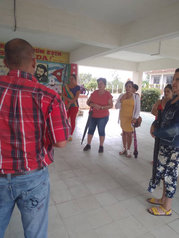 Se desarrolló escuela de educación familiar con padres de 10mo y 11no grado para evaluar la evolución de los estudiantes en las diferentes asignaturas. #CubaMined #CubaEduca #PinardelRío