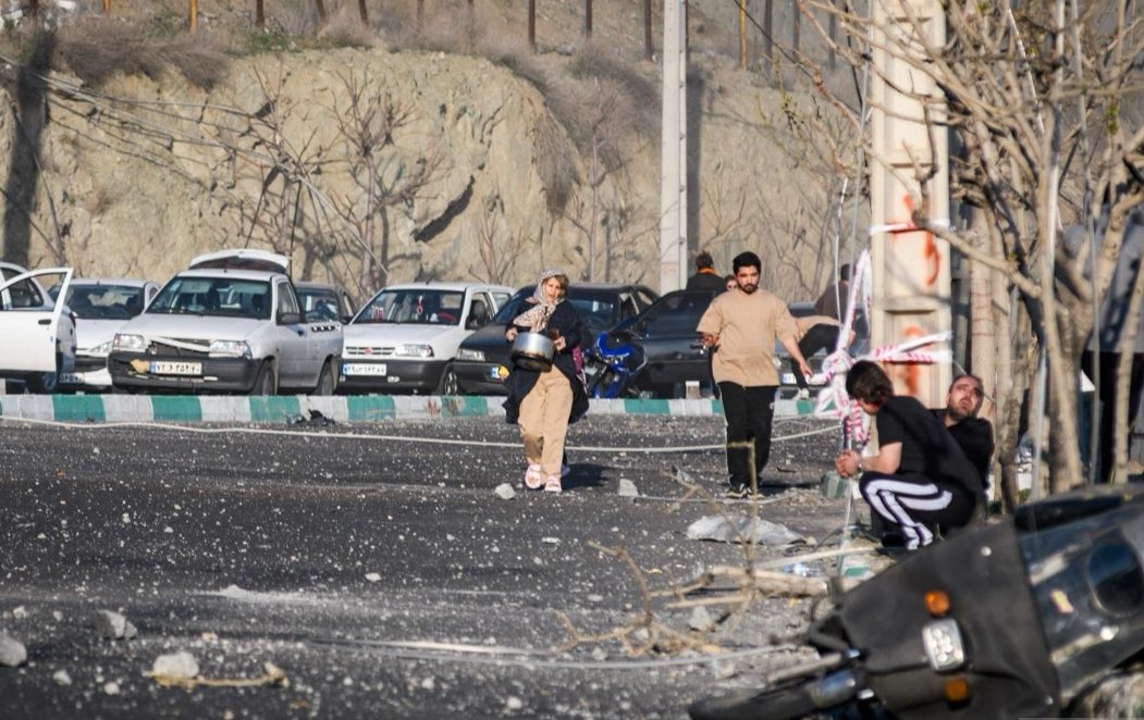 Image Trust tweet media