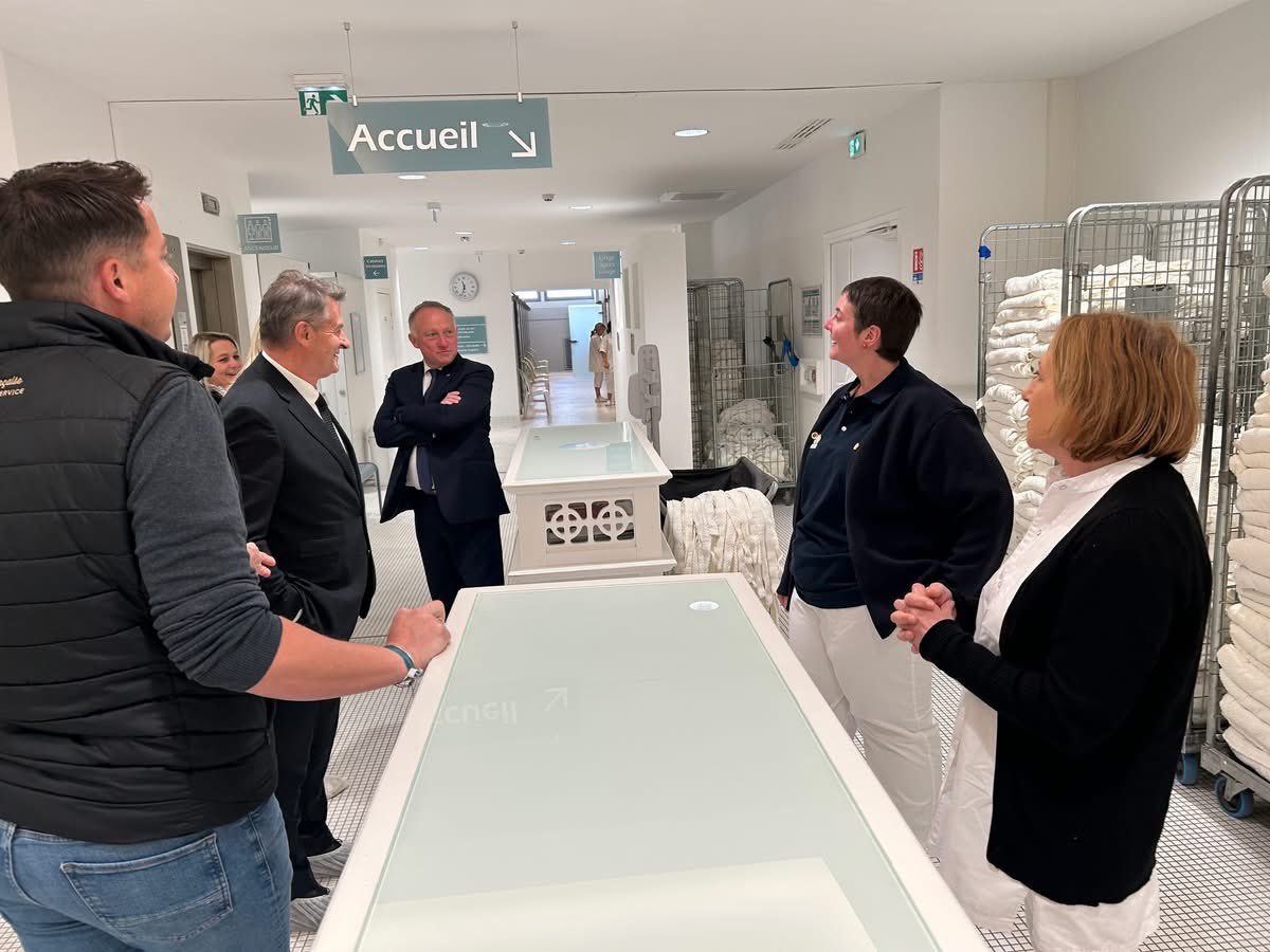 BoyerJ_M's tweet image. Ce matin, direction Le Mont-Dore pour le lancement de la saison thermale 💧♨️
Aux côtés des élus et des équipes, un moment important pour une filière essentielle à notre santé et à notre économie locale.

Le #MontDore en est une belle illustration 🌿

#Thermalisme #Auvergne